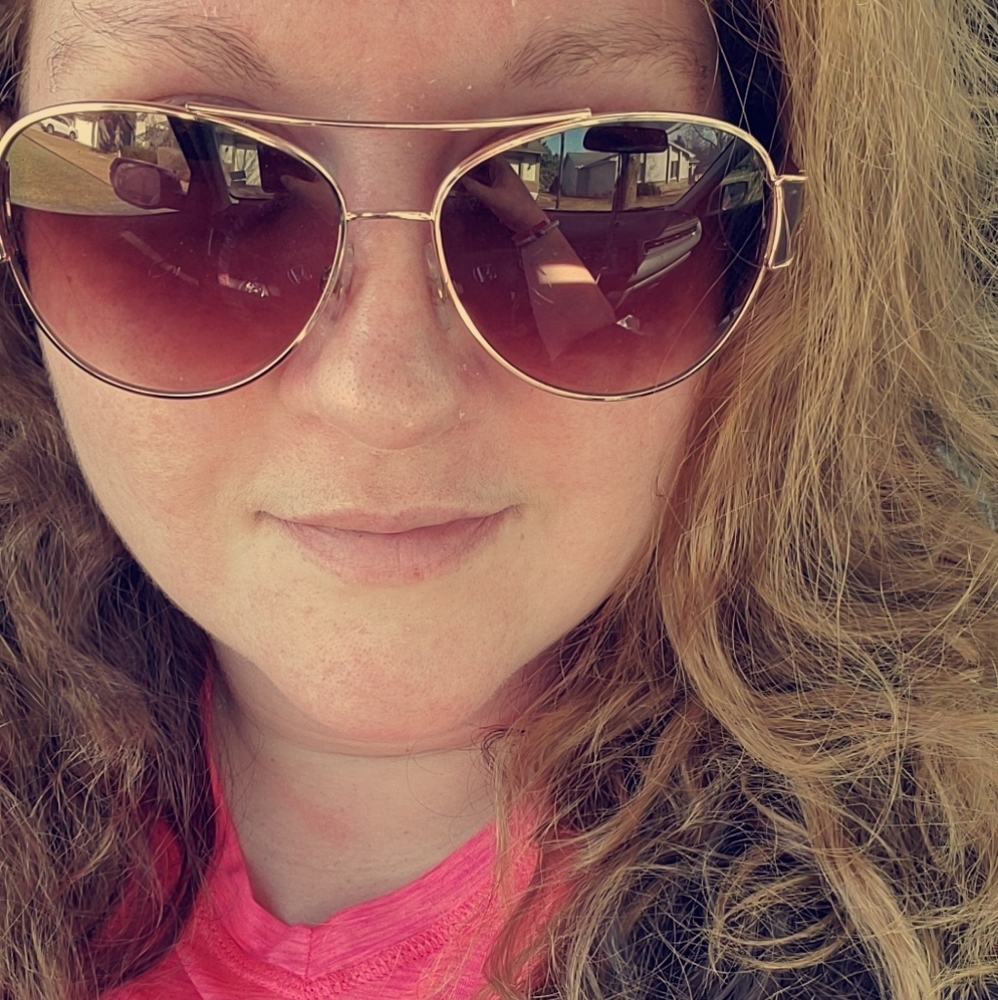 Meet your Posher, Sara